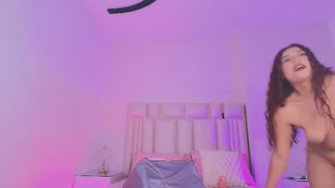 Mia  online show from March 2026 12:23:01 PM