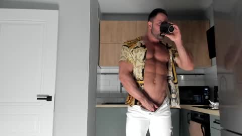 _miles19 online show from May 2026 11:26:02 AM