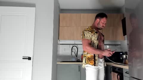_miles19 online show from June 2026 10:28:01 AM