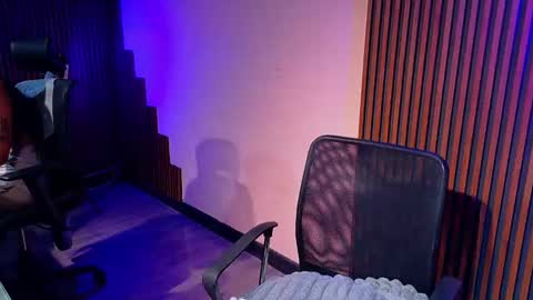 Call me Miley  online show from May 2026 08:52:02 AM