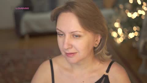 Snapshot of _million_dollarsmile chatting on January 2025 09:53:02 AM _million_dollarsmile online show from January 2025 09:53:02 AM