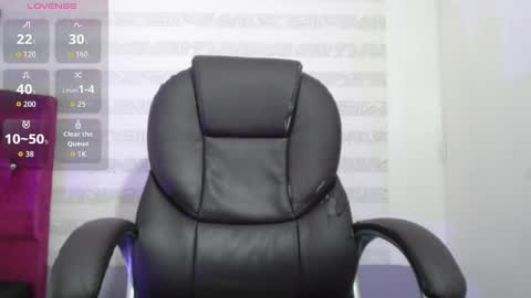 _milu23_ online show from May 2026 04:04:02 PM