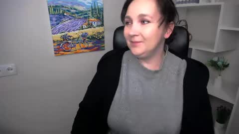 Snapshot of _miranda_sun chatting on April 2026 07:24:01 AM Miranda online show from April 2026 07:24:01 AM