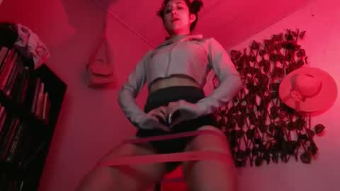 Snapshot of _miss_karoline chatting on November 2025 11:36:02 PM karoline uwu online show from November 2025 11:36:02 PM