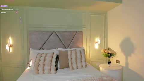 kimberley cruz online show from November 2025 11:55:02 AM