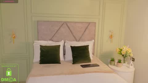 Snapshot of _miss_kimm chatting on February 2026 01:01:02 PM kimberley cruz online show from February 2026 01:01:02 PM