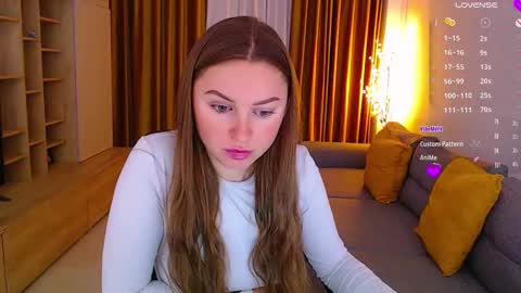 Mia online show from November 2025 10:26:01 AM