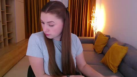 Mia online show from May 2026 10:09:01 AM