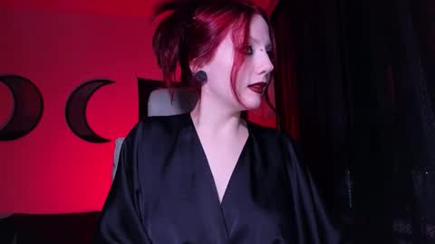 Snapshot of _misseva_ chatting on October 2025 09:38:01 PM Miss Eva. if anyone in NYK to fuck here is sissy sn - online show from October 2025 09:38:01 PM