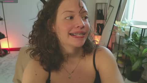 Mara Independent model online show from May 2026 07:07:02 PM