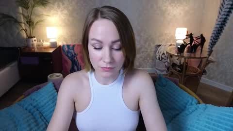 Snapshot of _missveronica_ chatting on October 2025 11:00:01 AM Veronica Ross online show from October 2025 11:00:01 AM