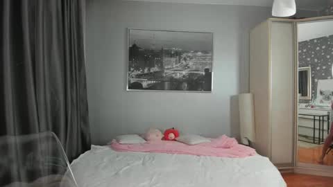 alienmito online show from June 2026 10:54:02 PM