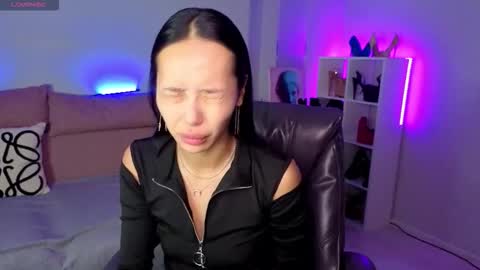 Snapshot of _miura_ chatting on October 2025 11:37:02 PM MIURA online show from October 2025 11:37:02 PM