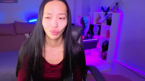 Snapshot of _miura_ chatting on November 2025 12:57:02 AM MIURA online show from November 2025 12:57:02 AM