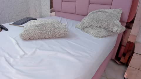 _molly_rosse_ online show from January 2025 04:06:01 PM