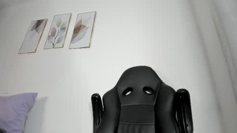 _molly_rosse_ online show from June 2026 11:53:01 AM