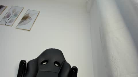 _molly_rosse_ online show from June 2026 11:57:02 AM