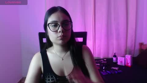 Snapshot of _moon_rosee chatting on March 2026 11:53:02 PM _moon_rosee online show from March 2026 11:53:02 PM