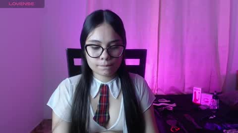 Snapshot of _moon_rosee chatting on March 2026 11:49:02 PM _moon_rosee online show from March 2026 11:49:02 PM