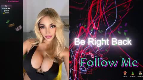 Snapshot of _morganmoore_ chatting on December 2024 08:07:01 PM MORGAN KEEP ON FOLLOWING online show from December 2024 08:07:01 PM