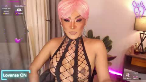 Snapshot of _morganmoore_ chatting on February 2025 08:19:01 PM MORGAN KEEP ON FOLLOWING online show from February 2025 08:19:01 PM