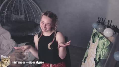 Snapshot of _mother_of_cats chatting on October 2025 07:11:01 PM Debby online show from October 2025 07:11:01 PM