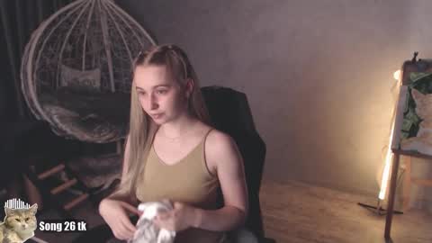 Snapshot of _mother_of_cats chatting on October 2025 07:11:02 PM Debby online show from October 2025 07:11:02 PM