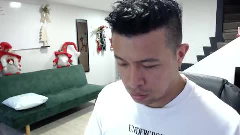 Snapshot of _mr_panda_ chatting on November 2025 10:11:02 PM Panda online show from November 2025 10:11:02 PM