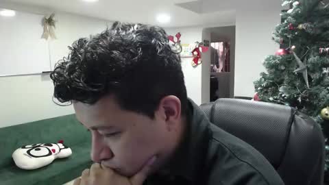 Snapshot of _mr_panda_ chatting on January 2026 09:39:02 PM Panda online show from January 2026 09:39:02 PM
