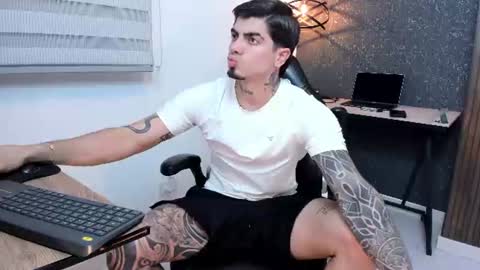 Snapshot of _mrcock_ chatting on August 2026 11:28:02 PM _mrcock_ online show from August 2026 11:28:02 PM