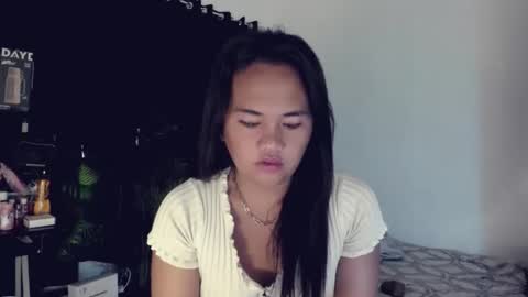 Snapshot of _mslibaylibay_ chatting on April 2026 11:24:02 PM Angel online show from April 2026 11:24:02 PM