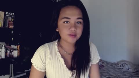 Snapshot of _mslibaylibay_ chatting on April 2026 09:28:02 AM Angel online show from April 2026 09:28:02 AM