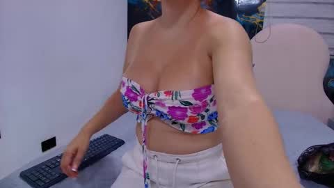 Luna online show from April 2026 03:00:02 AM