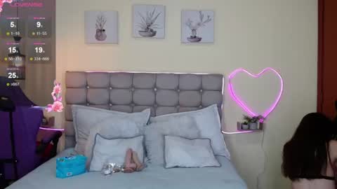 _naomi_s online show from June 2026 01:19:02 PM