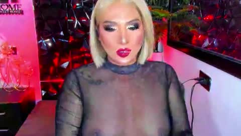 Snapshot of _natashacooper_ chatting on April 2026 06:38:01 PM _natashacooper_ online show from April 2026 06:38:01 PM