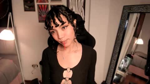 Nati - Independ model online show from November 2025 05:18:02 AM