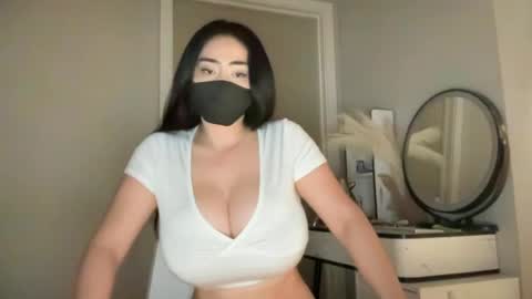 naty19 online show from June 2026 10:40:02 PM