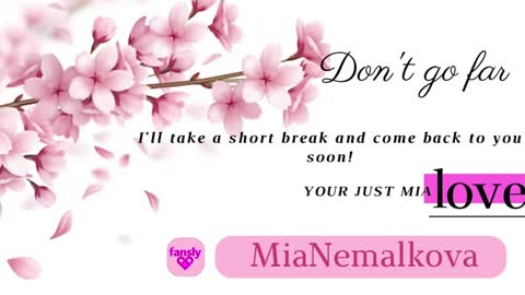 Snapshot of _nemalkovamia chatting on December 2024 05:20:01 AM Mia with a big heart online show from December 2024 05:20:01 AM