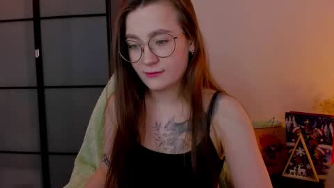 Snapshot of _nemalkovamia chatting on February 2025 03:51:01 AM Mia with a big heart online show from February 2025 03:51:01 AM