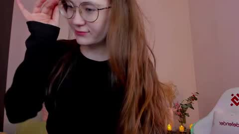 Snapshot of _nemalkovamia chatting on February 2025 06:32:02 AM Mia with a big heart online show from February 2025 06:32:02 AM