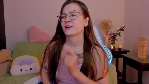 Snapshot of _nemalkovamia chatting on February 2025 03:28:01 AM Mia with a big heart online show from February 2025 03:28:01 AM