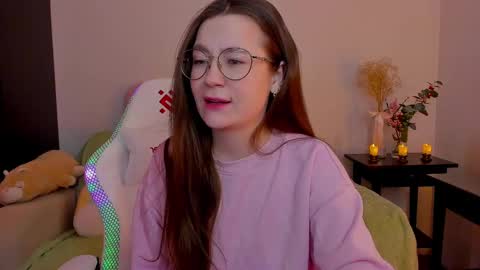 Snapshot of _nemalkovamia chatting on February 2025 03:35:01 AM Mia with a big heart online show from February 2025 03:35:01 AM