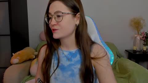Snapshot of _nemalkovamia chatting on February 2025 05:11:02 AM Mia with a big heart online show from February 2025 05:11:02 AM