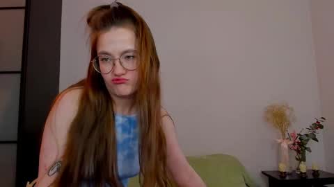 Snapshot of _nemalkovamia chatting on February 2025 08:17:01 AM Mia with a big heart online show from February 2025 08:17:01 AM