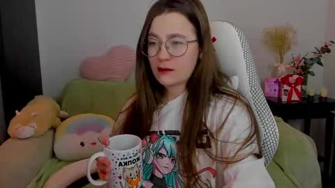 Snapshot of _nemalkovamia chatting on March 2025 02:57:02 AM Mia with a big heart online show from March 2025 02:57:02 AM