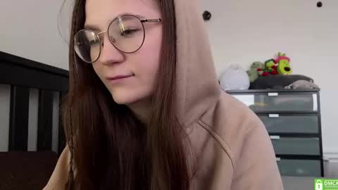 Snapshot of _nemalkovamia chatting on March 2025 03:01:01 AM Mia with a big heart online show from March 2025 03:01:01 AM