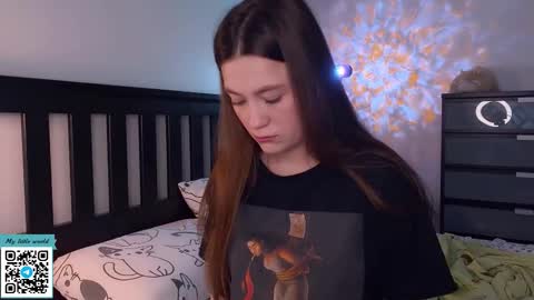 Snapshot of _nemalkovamia chatting on September 2025 02:55:01 AM Mia with a big heart online show from September 2025 02:55:01 AM