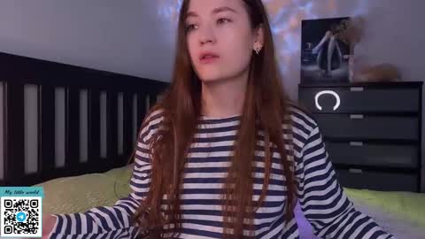 Snapshot of _nemalkovamia chatting on October 2025 12:44:02 AM Mia with a big heart online show from October 2025 12:44:02 AM