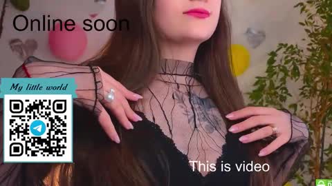 Snapshot of _nemalkovamia chatting on November 2025 02:17:02 AM Mia with a big heart online show from November 2025 02:17:02 AM