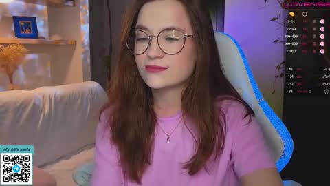 Snapshot of _nemalkovamia chatting on November 2025 02:23:01 AM Mia with a big heart online show from November 2025 02:23:01 AM